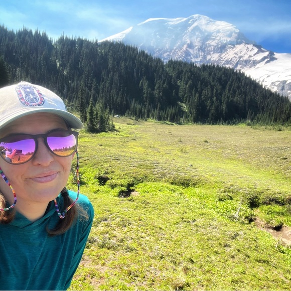 Meet your Posher, Sophia - Picture 1 of 1